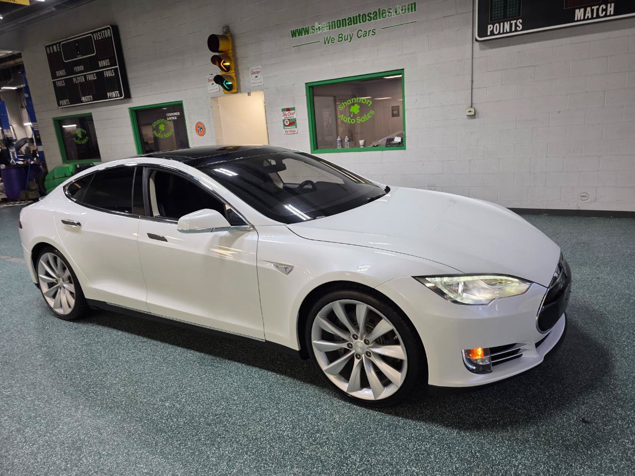 Used 2012 Tesla Model S Signature Performance RWD image 4