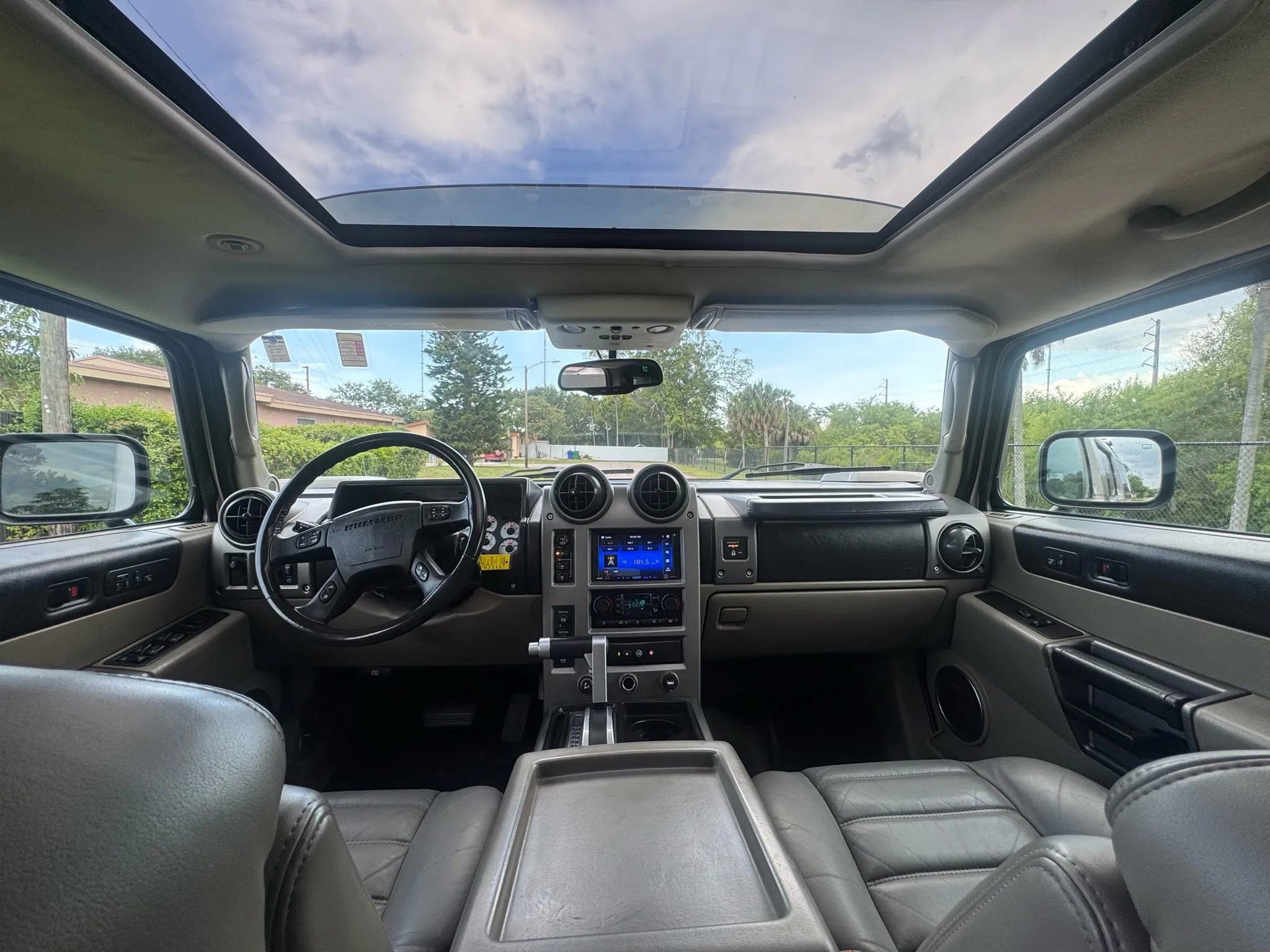 Used 2003 HUMMER H2 w/ Preferred Equipment Group image 13