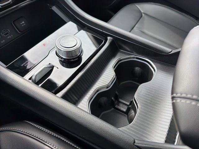 New 2026 Jeep Grand Cherokee Limited w/ Limited Altitude Package image 21