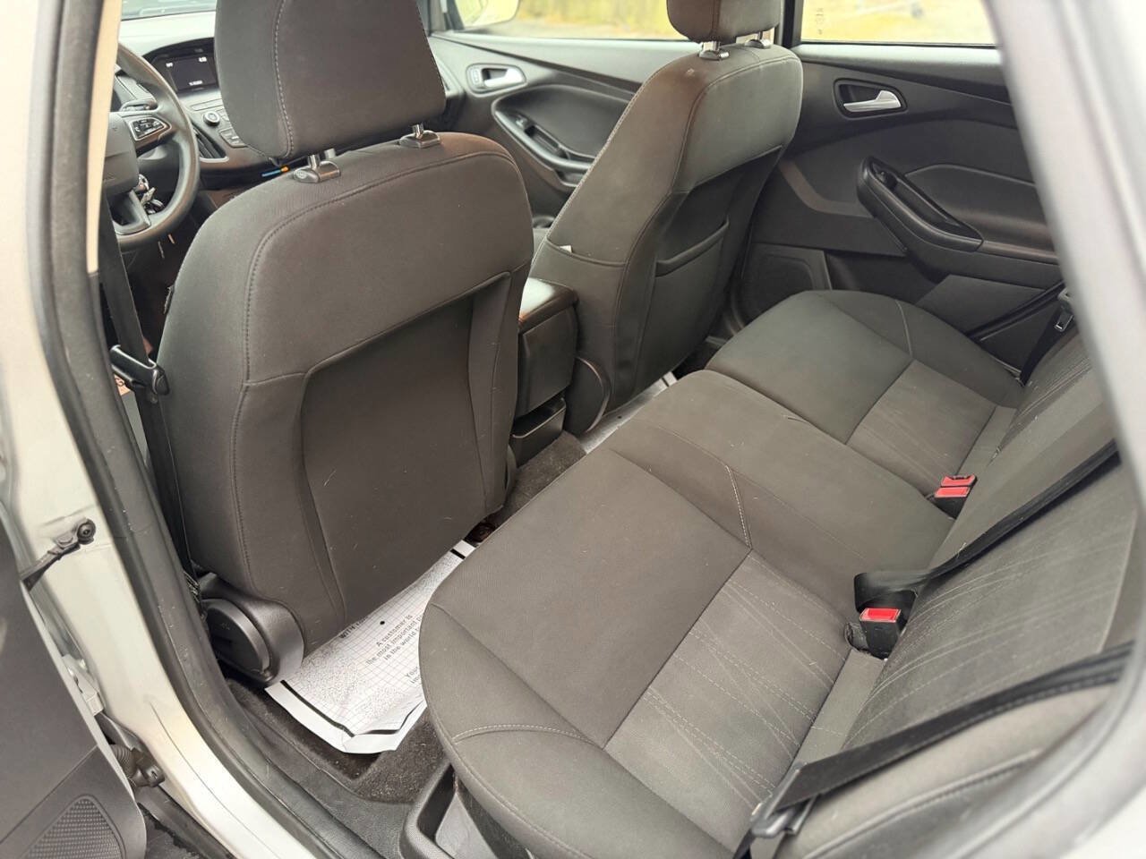 Used 2018 Ford Focus SE image 11