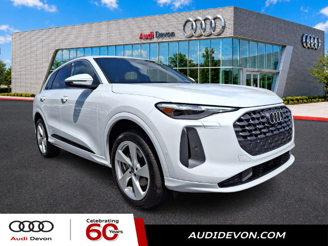 Used 2025 Audi Q5 Premium Plus AWD/4WD image 1