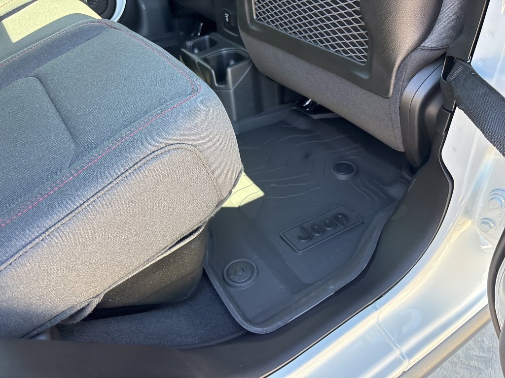 New 2025 Jeep Gladiator Rubicon w/ Convenience Group image 24