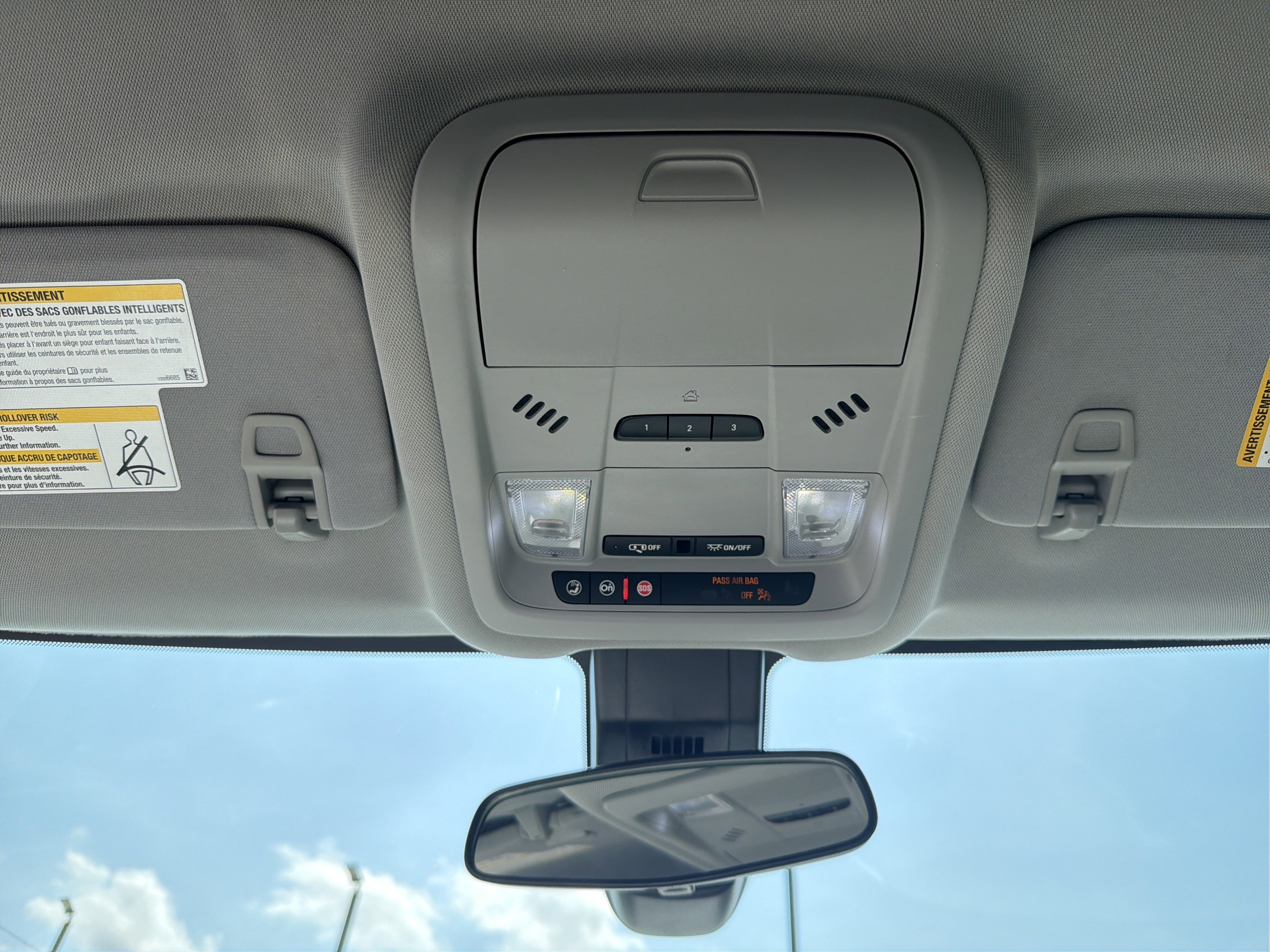 Used 2020 Chevrolet Equinox LT FWD image 26