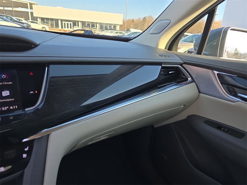 Used 2020 Cadillac XT6 Premium Luxury image 24