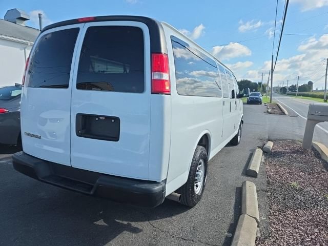 Used 2020 Chevrolet Express 3500 LS RWD image 4