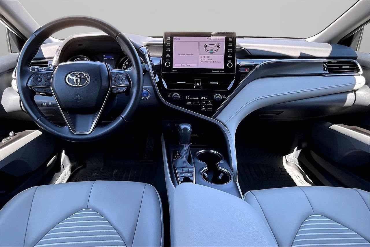 Used 2024 Toyota Camry SE w/ Audio Upgrade Package FWD image 14