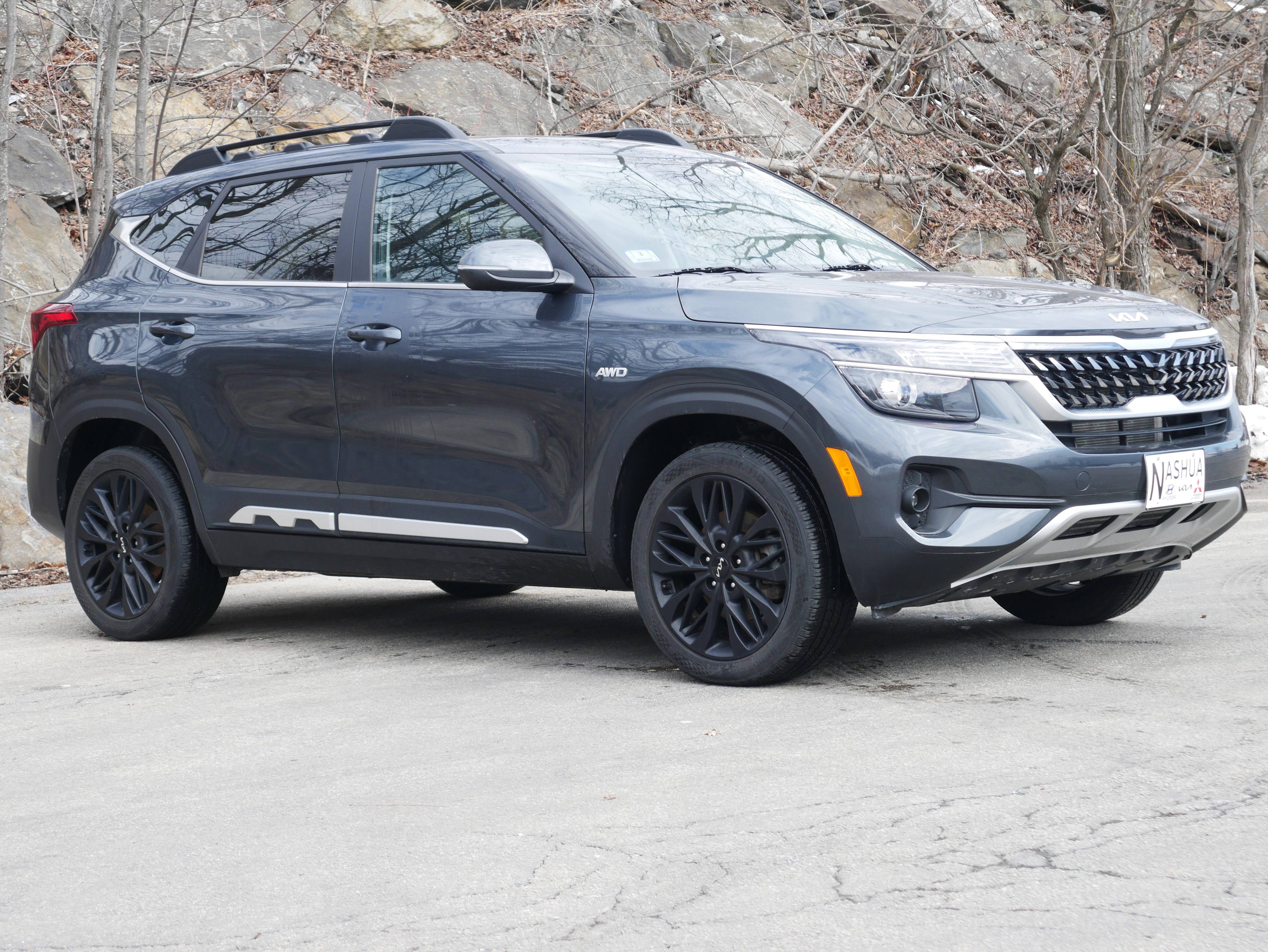 Certified 2023 Kia Seltos Nightfall Edition image 9