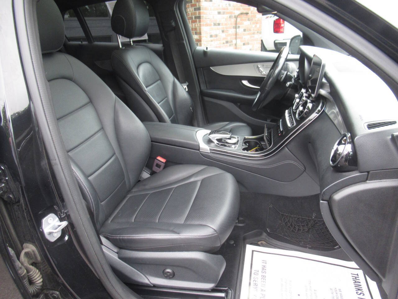 Used 2019 Mercedes-Benz GLC 300 4MATIC Coupe image 5