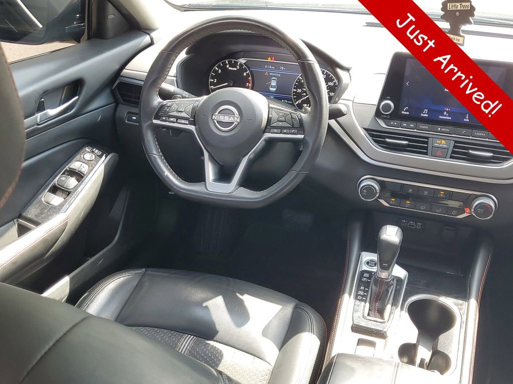 Used 2024 Nissan Altima 2.5 SR AWD/4WD image 14