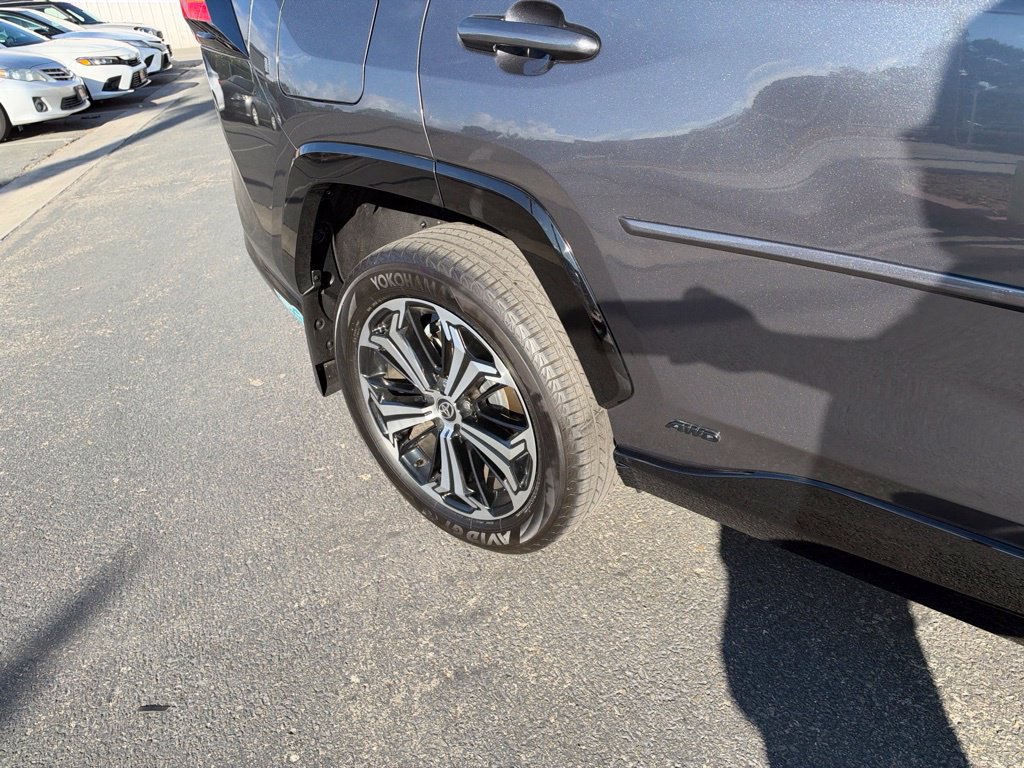 Certified 2025 Toyota RAV4 XSE AWD/4WD image 24