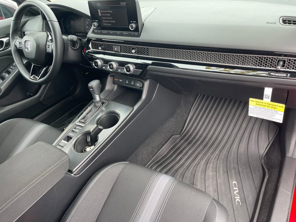 Used 2025 Honda Civic Sport image 28