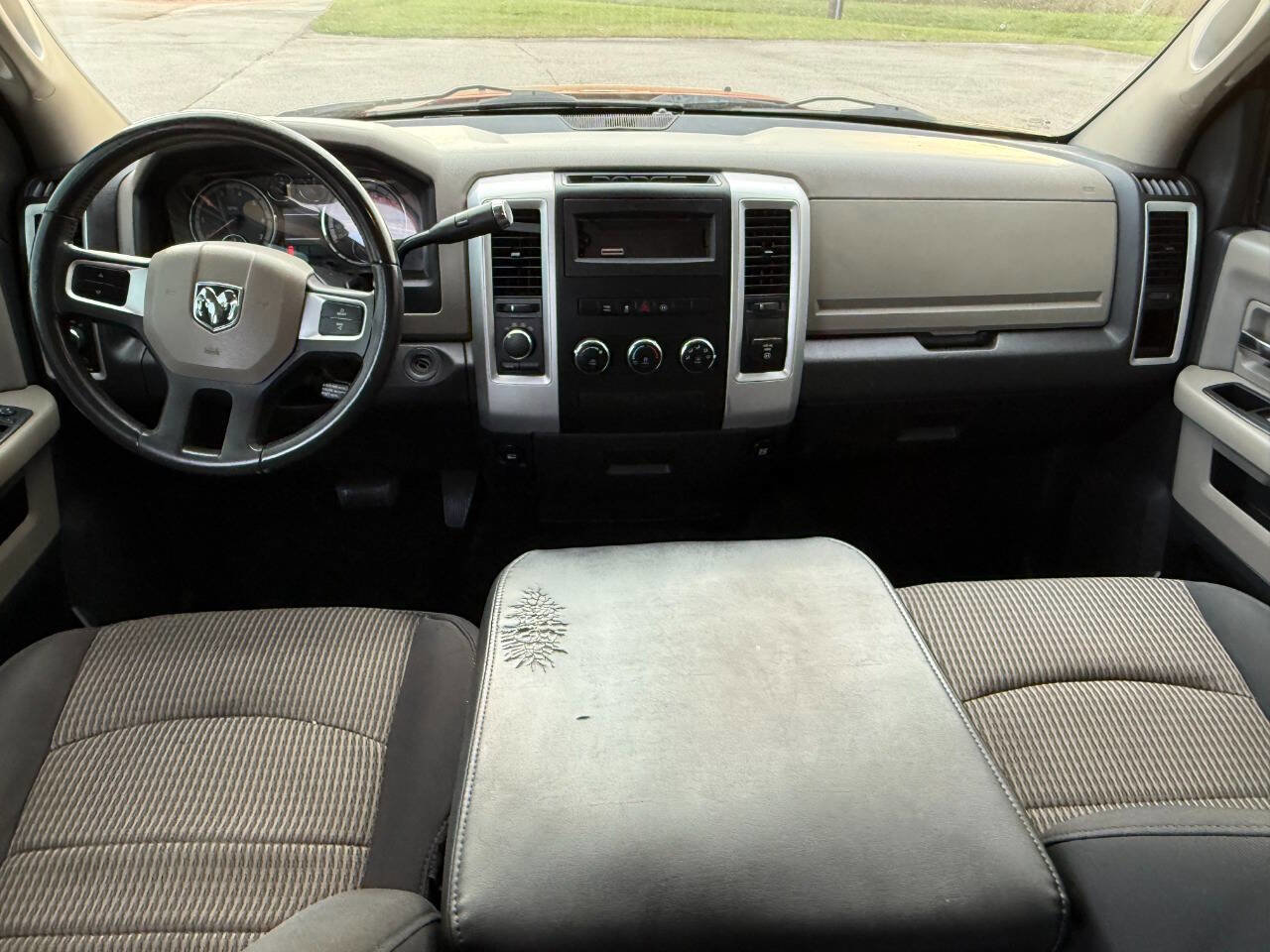Used 2011 RAM 1500 Lone Star image 9