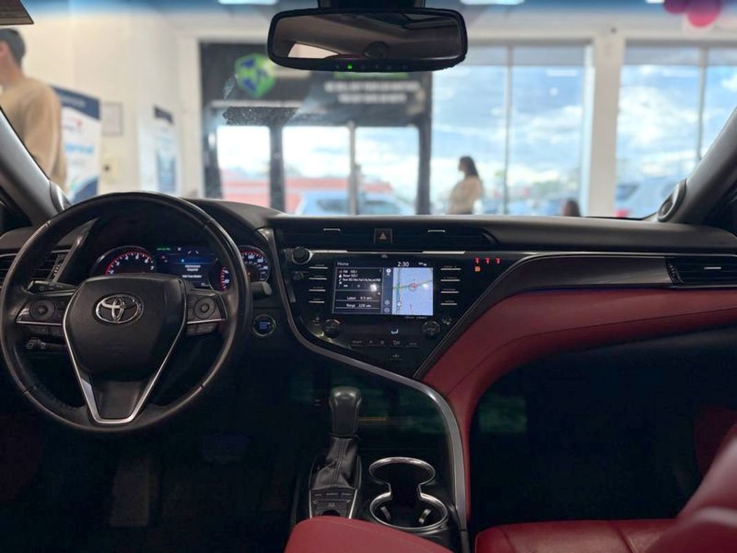 Used 2019 Toyota Camry XSE image 15