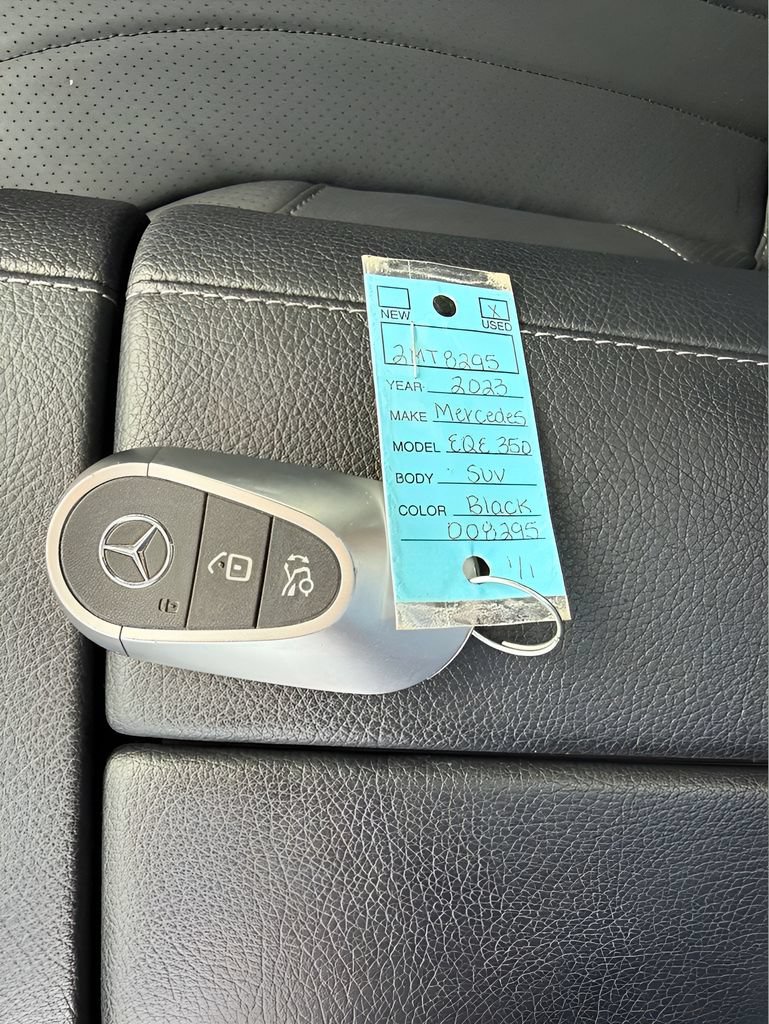 Used 2023 Mercedes-Benz EQE 350+ SUV w/ Exclusive Trim Package image 33
