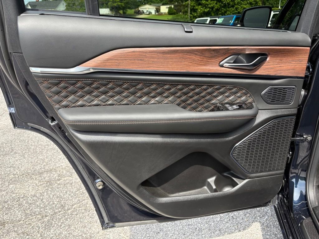 Used 2024 Jeep Grand Cherokee L Summit w/ Rear Seat Video Group I image 44