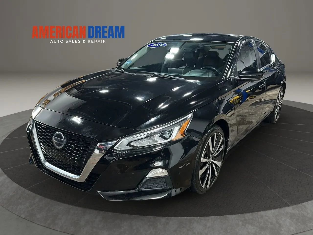 Used 2019 Nissan Altima 2.5 SR w/ SR Premium Package AWD/4WD image 1