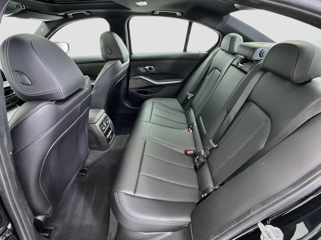 Certified 2026 BMW 330i Sedan w/ Premium Package RWD image 20