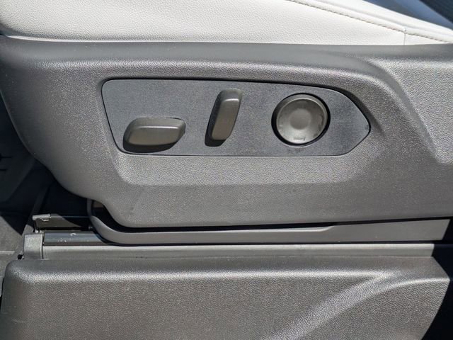 New 2026 Chevrolet Suburban Premier image 12