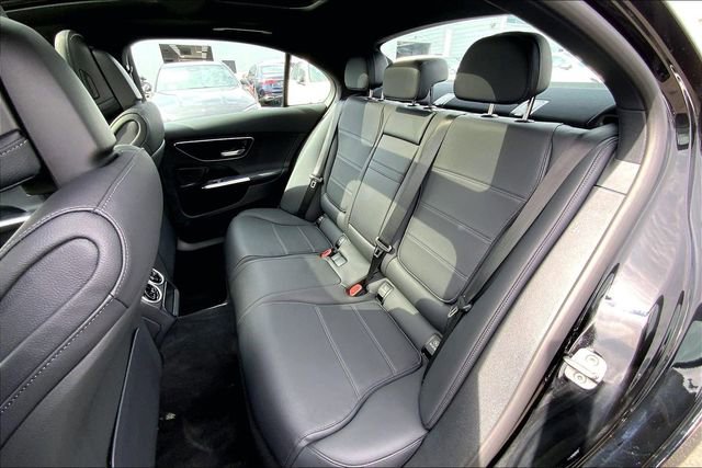 Used 2025 Mercedes-Benz C 300 4MATIC Sedan image 17