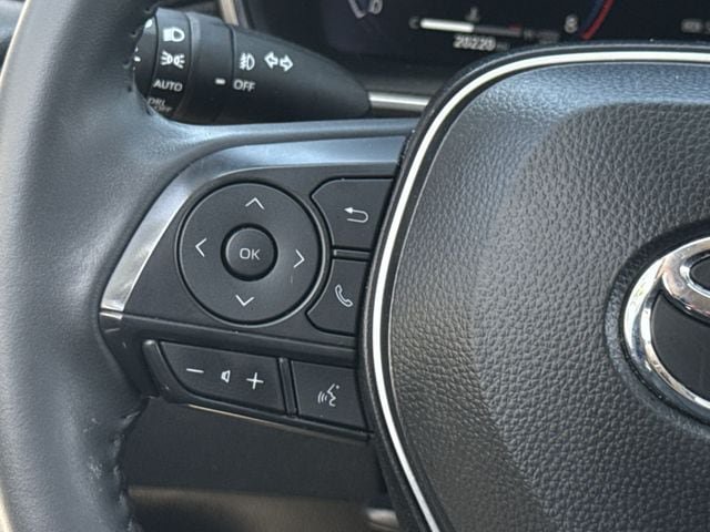 Used 2026 Toyota Corolla Cross XLE FWD image 14