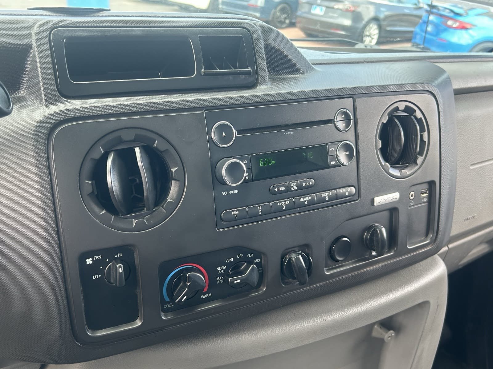 Used 2017 Ford E-350 and Econoline 350 Super Duty w/ Power Windows & Locks Group RWD image 30