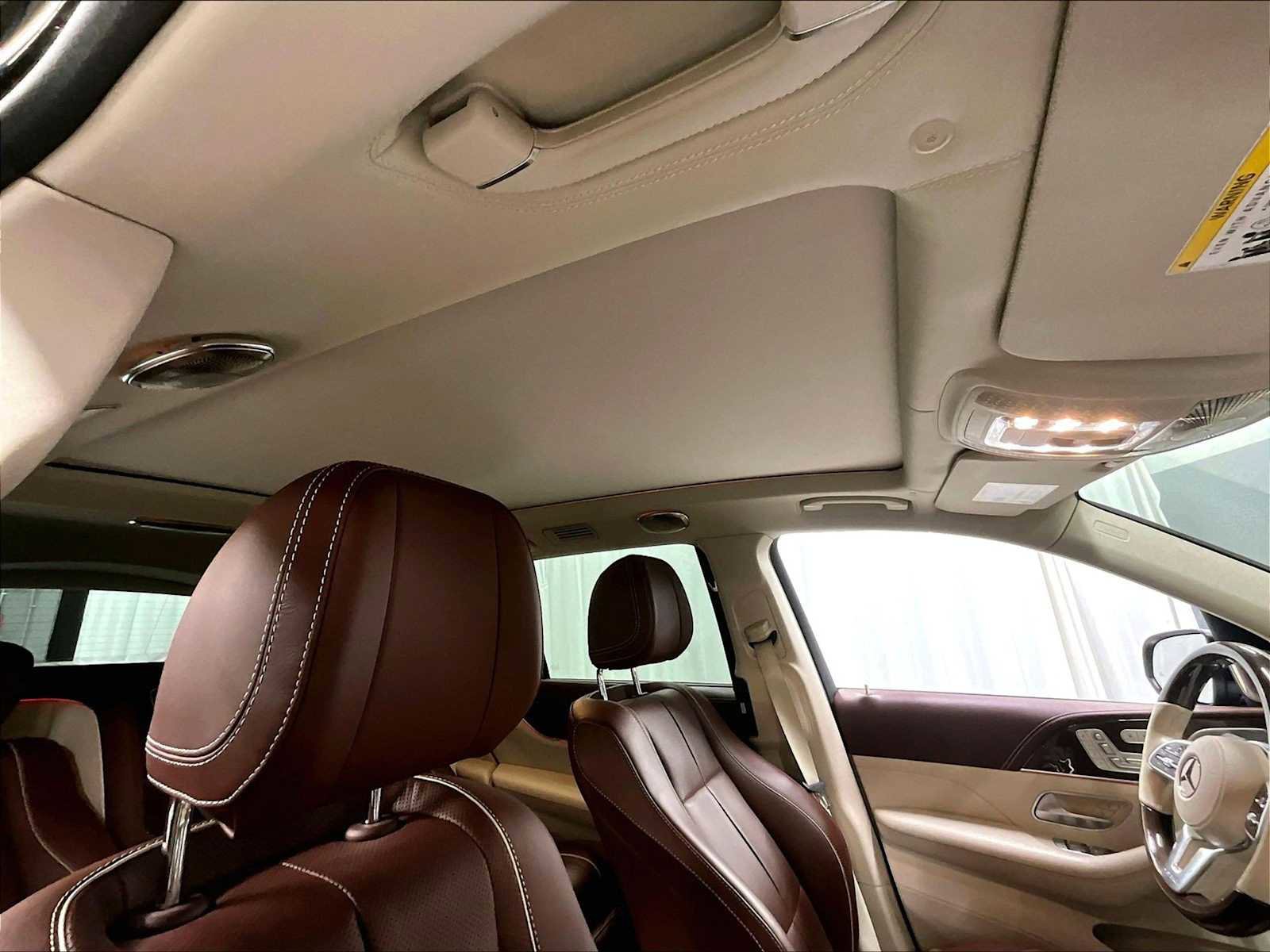 Used 2021 Mercedes-Benz Maybach GLS 600 4MATIC image 27