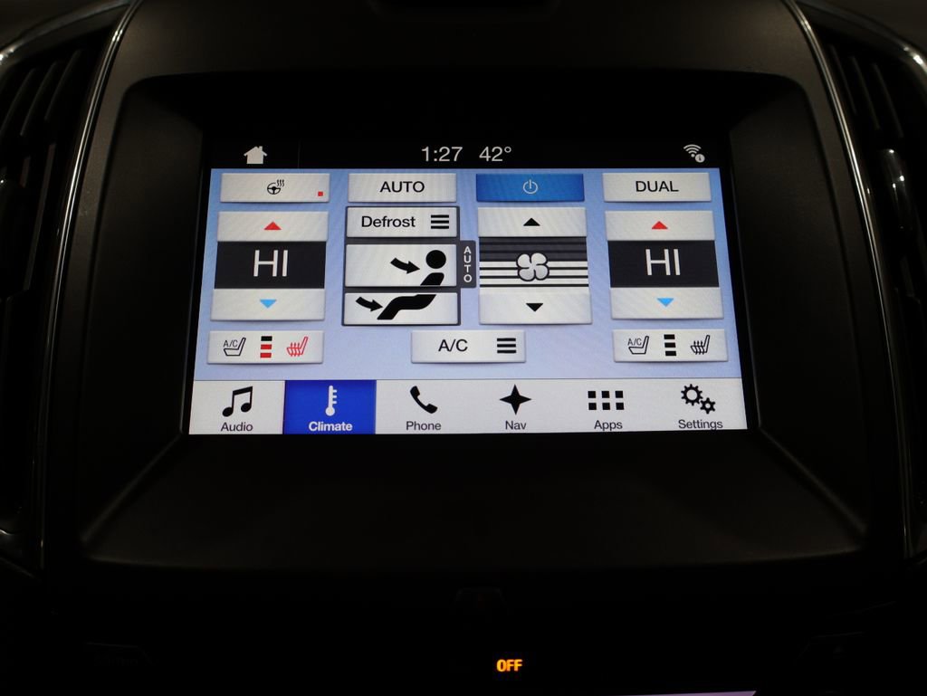 Used 2018 Ford Edge Titanium w/ Equipment Group 301A image 33