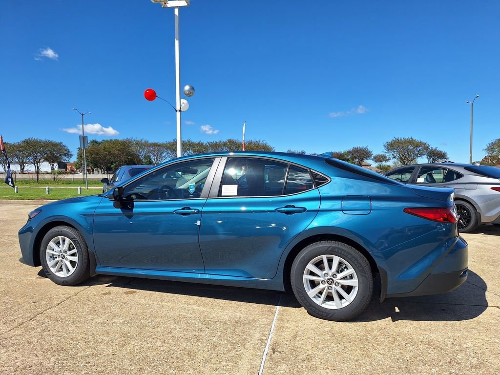 New 2026 Toyota Camry LE image 7