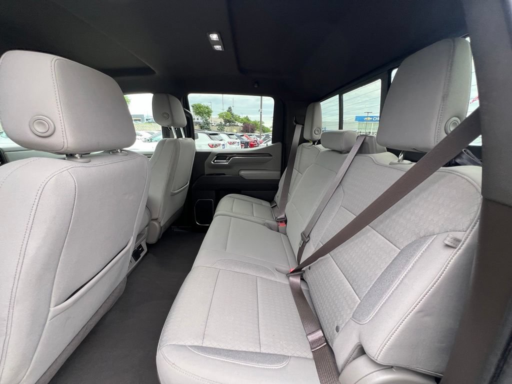 Used 2023 Chevrolet Silverado 1500 LT w/ Safety Package AWD/4WD image 20