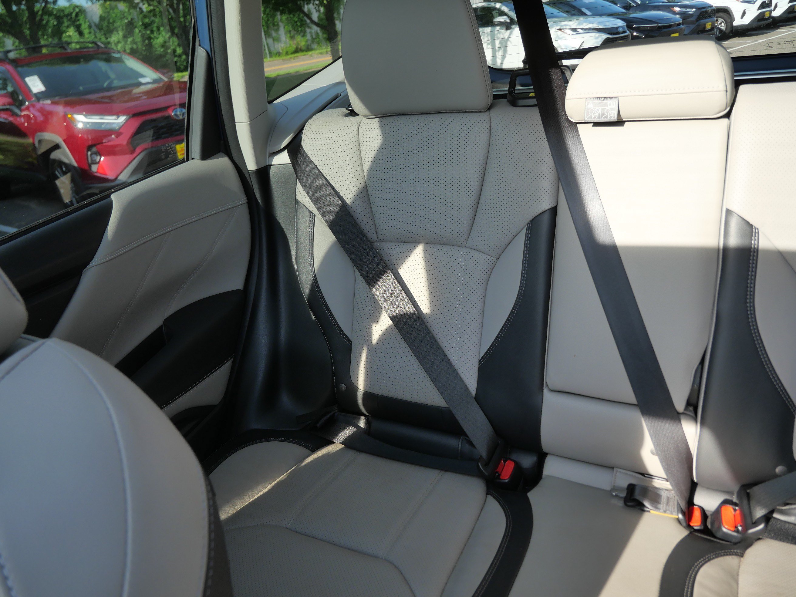 Used 2023 Subaru Forester Limited AWD/4WD image 13