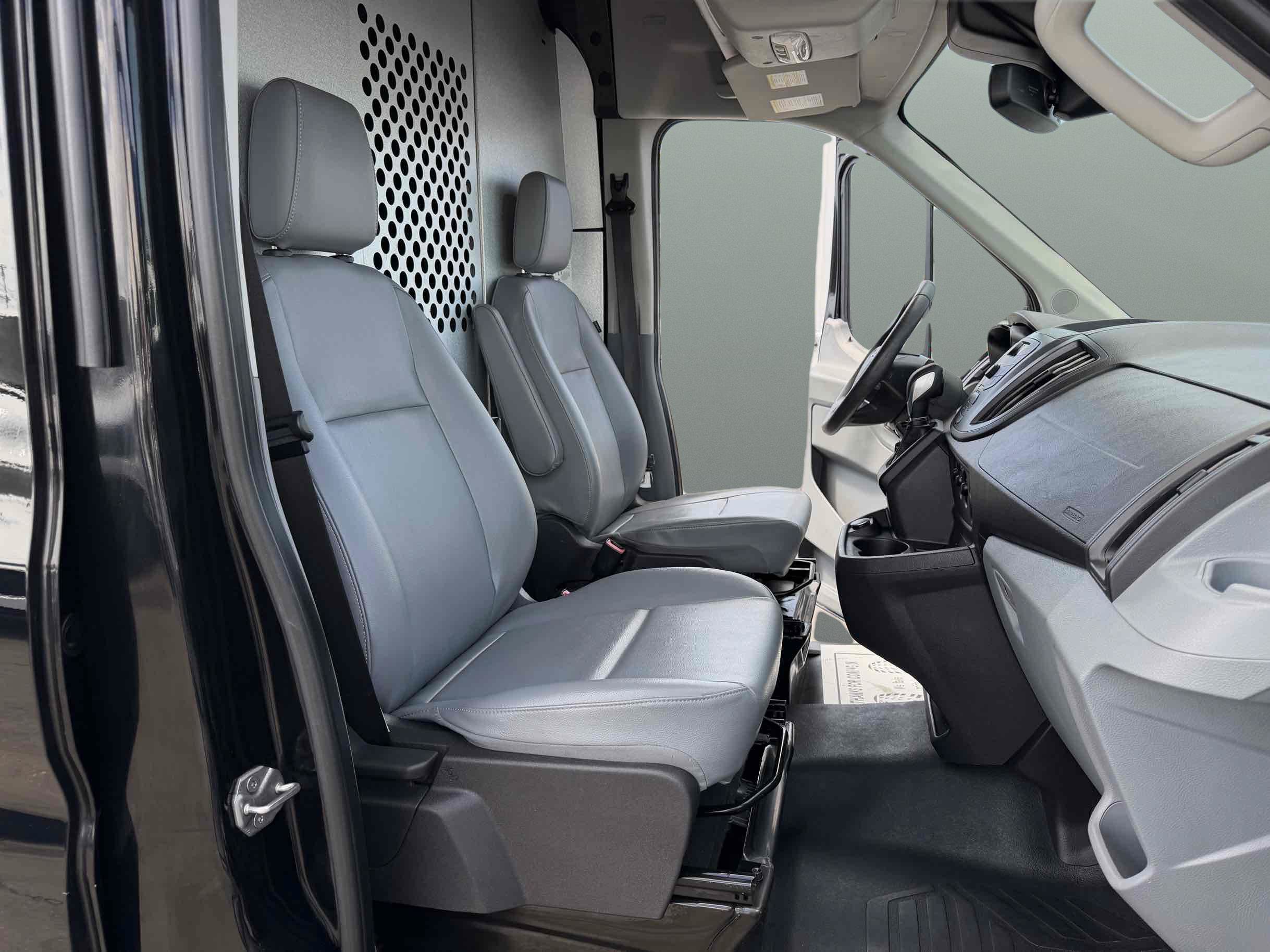 Used 2019 Ford Transit 250 148 High Roof Extended RWD image 15