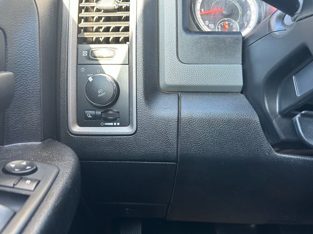 Used 2019 RAM 1500 Tradesman w/ Tradesman SXT Package image 20