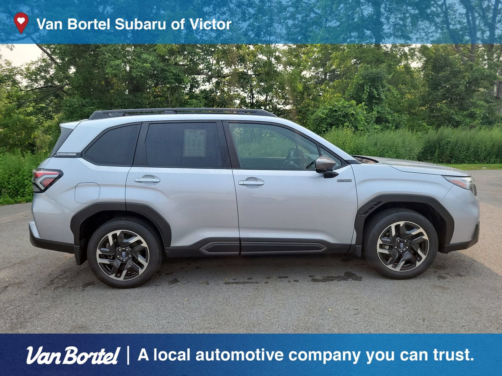 Used 2025 Subaru Forester Limited AWD/4WD image 6