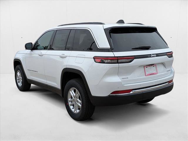 New 2025 Jeep Grand Cherokee Laredo w/ Luxury Tech Group I image 9