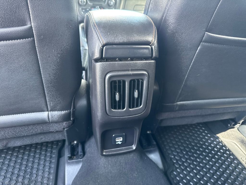 Used 2020 Jeep Compass Latitude w/ Cold Weather Group AWD/4WD image 21