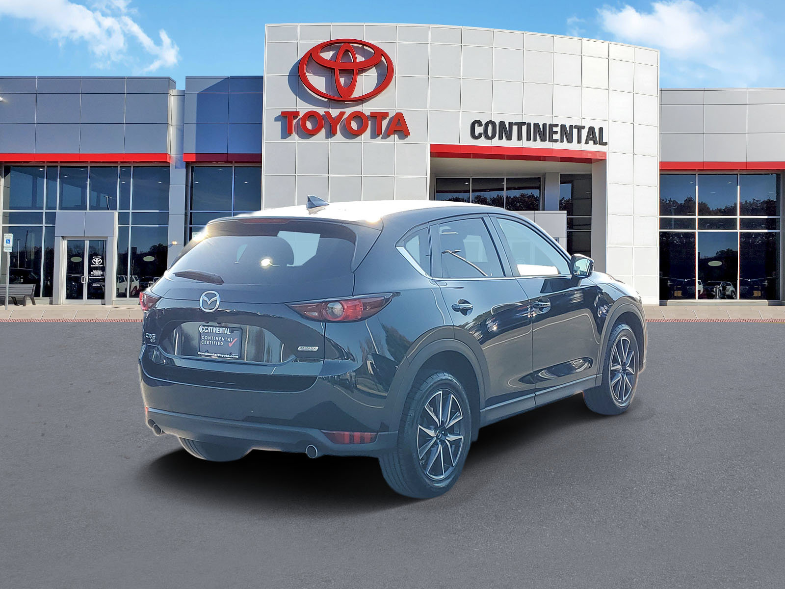 Used 2018 MAZDA CX-5 Touring w/ Preferred Equipment Package AWD/4WD image 5