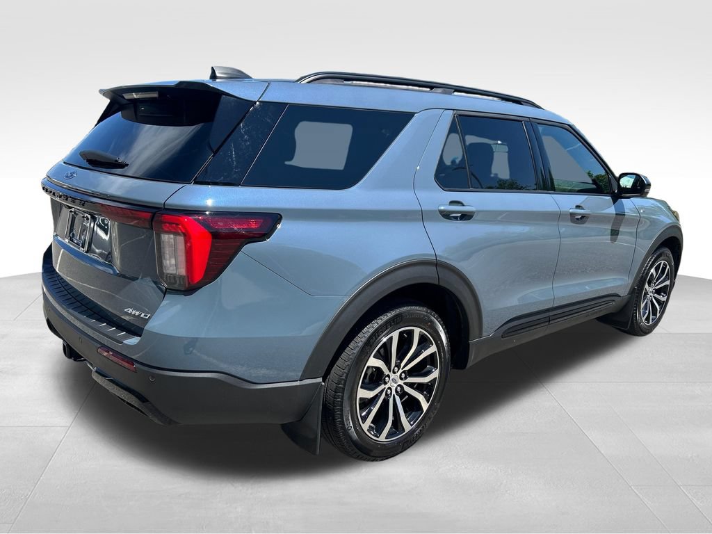 Used 2026 Ford Explorer ST-Line AWD/4WD image 5