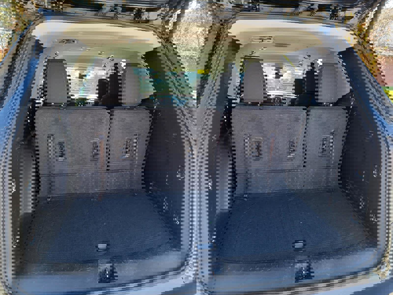 Used 2020 Chevrolet Traverse LT w/ Driver Confidence II Package image 18