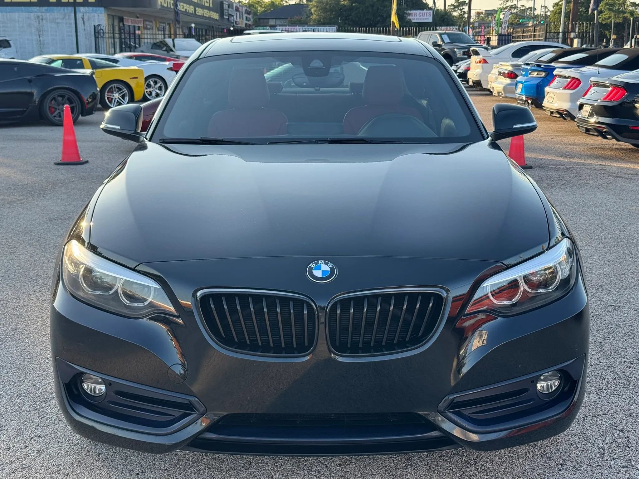 Used 2020 BMW 230i Coupe w/ Convenience Package RWD image 4