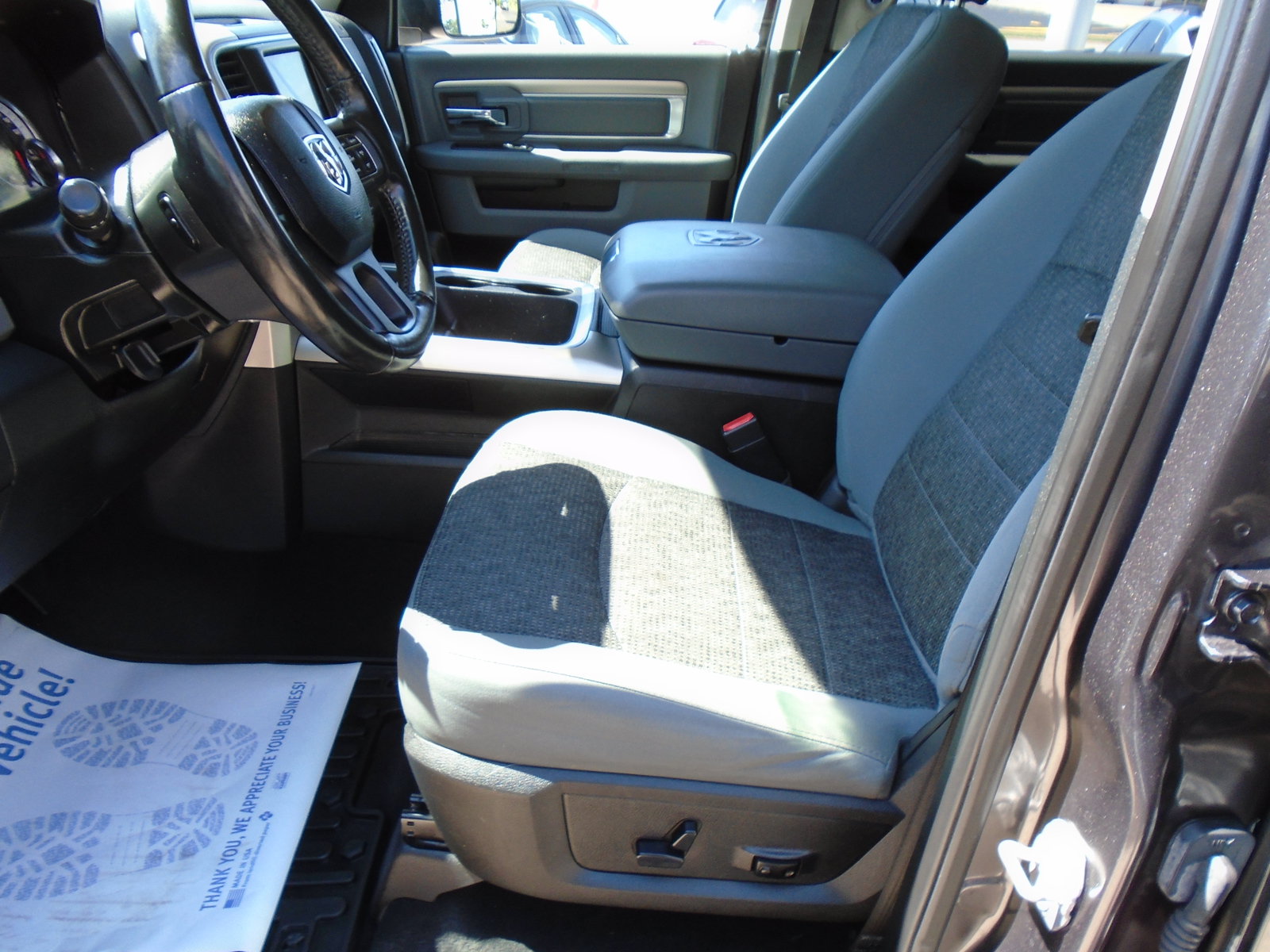 Used 2018 RAM 1500 Outdoorsman AWD/4WD image 13