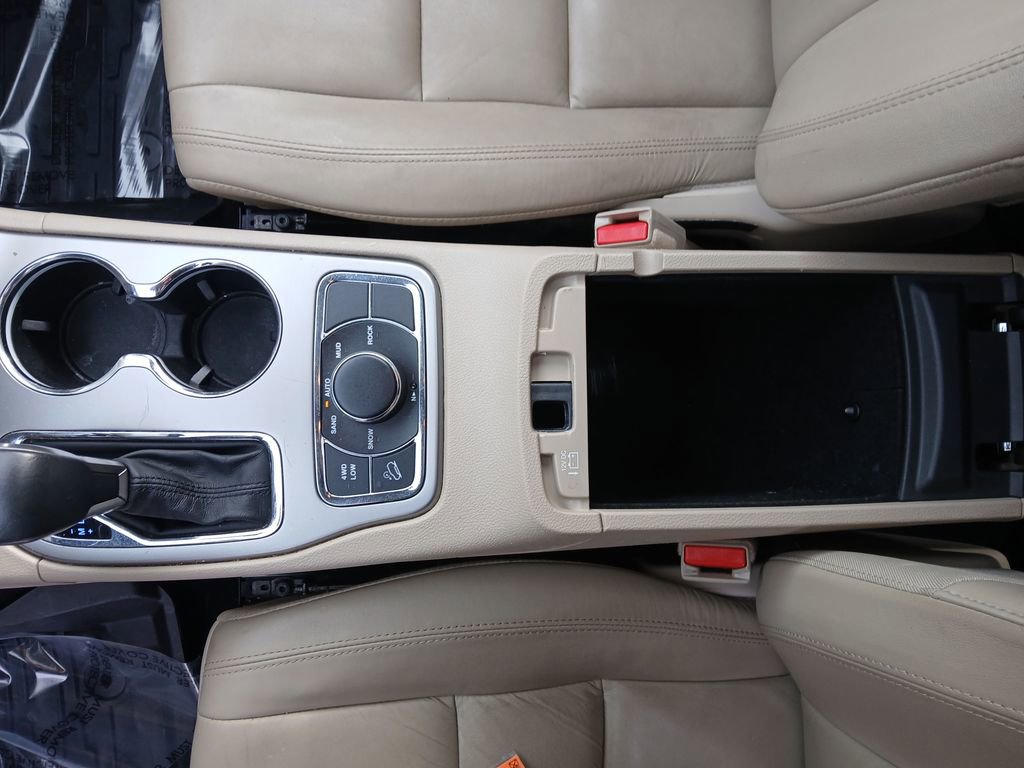 Used 2018 Jeep Grand Cherokee Limited image 27