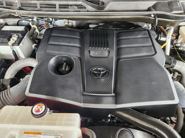 Used 2024 Toyota Tundra SR5 w/ SR5 Premium Package AWD/4WD image 33