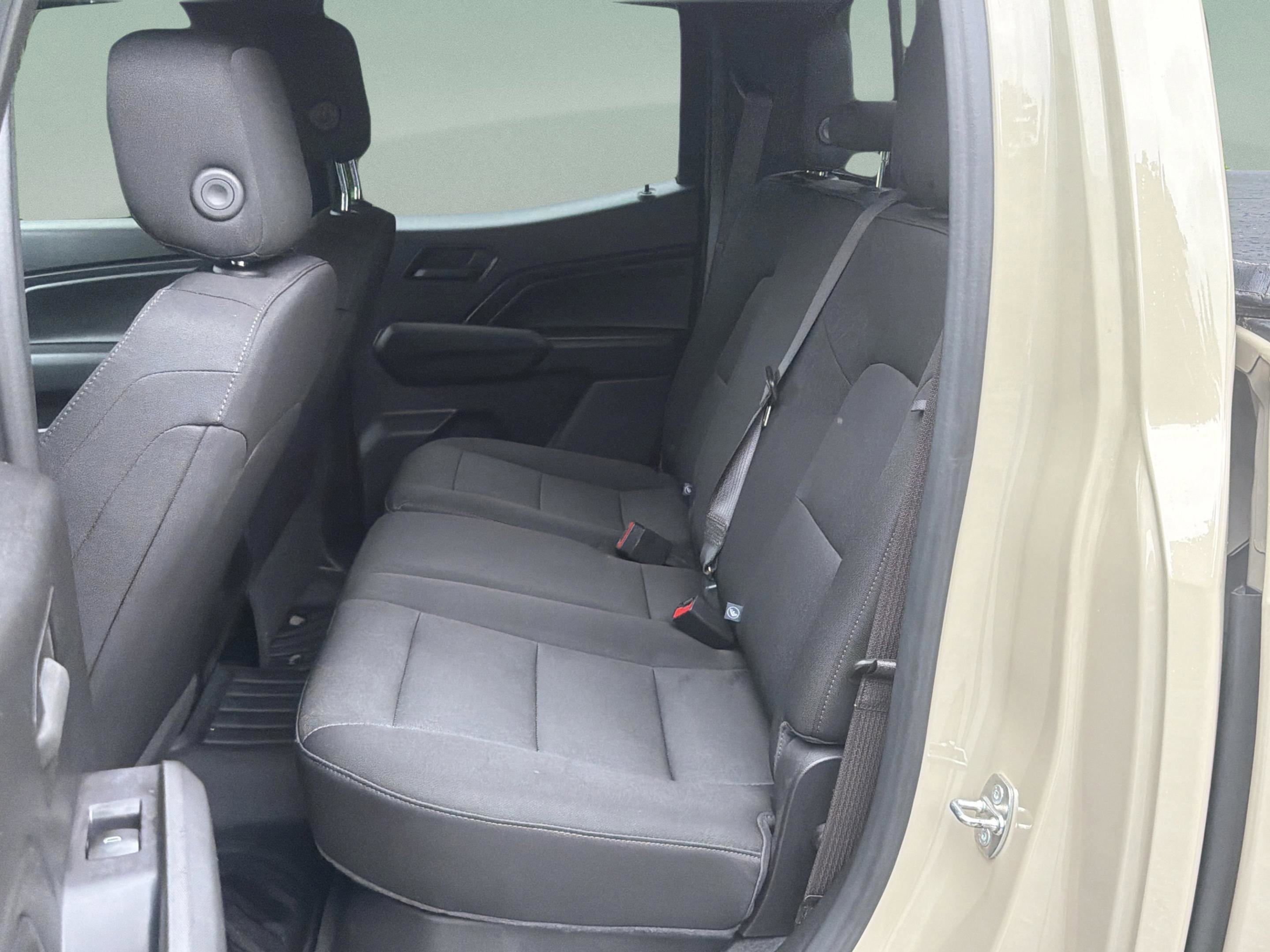 Used 2023 Chevrolet Colorado Trail Boss w/ Advanced Trailering Package AWD/4WD image 19