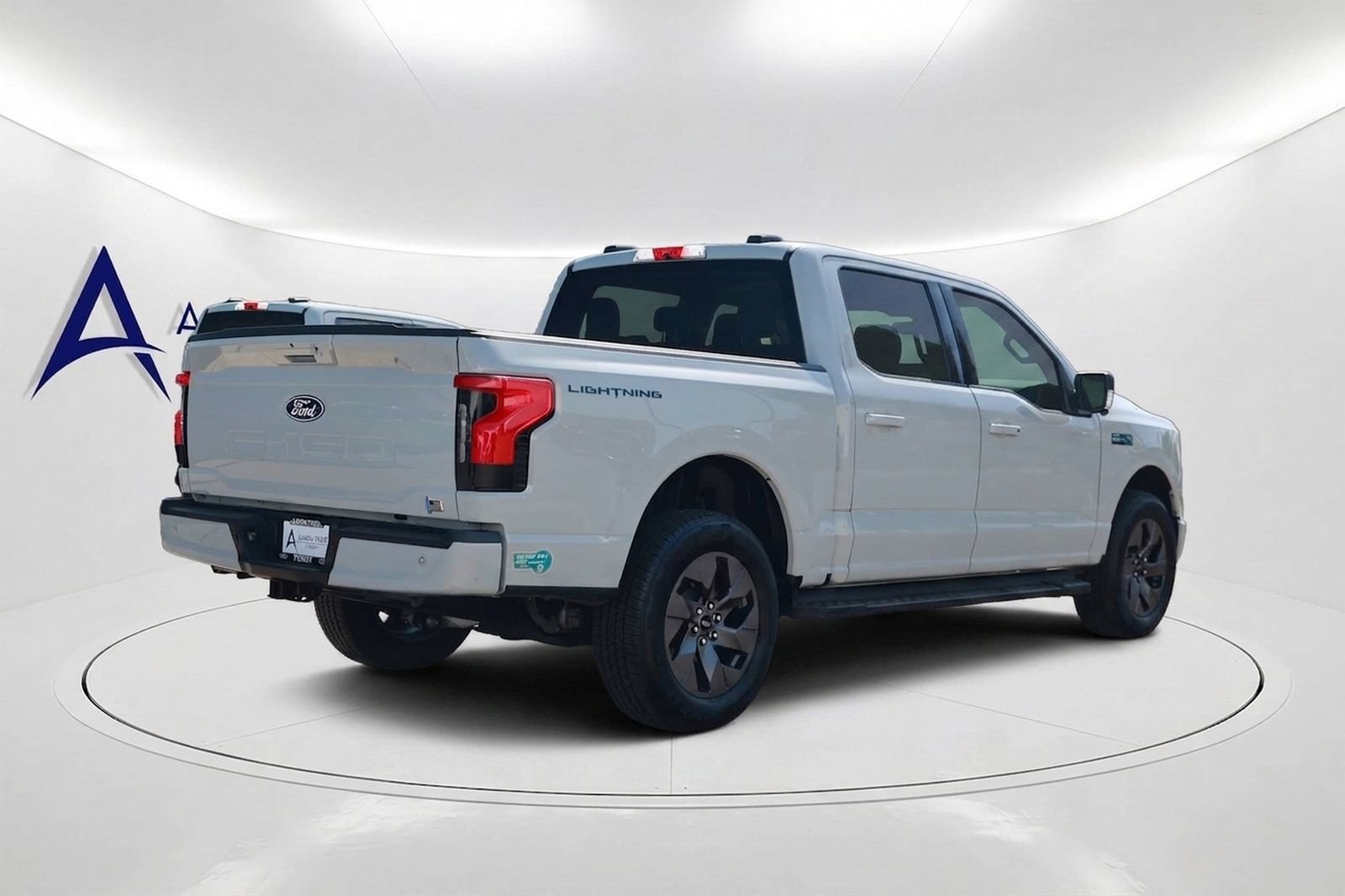 Used 2024 Ford F150 Lightning Flash AWD/4WD image 4