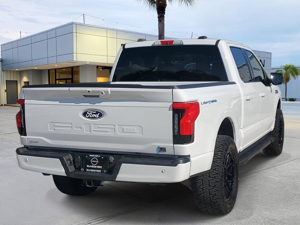 Used 2024 Ford F150 Lightning Flash AWD/4WD image 7