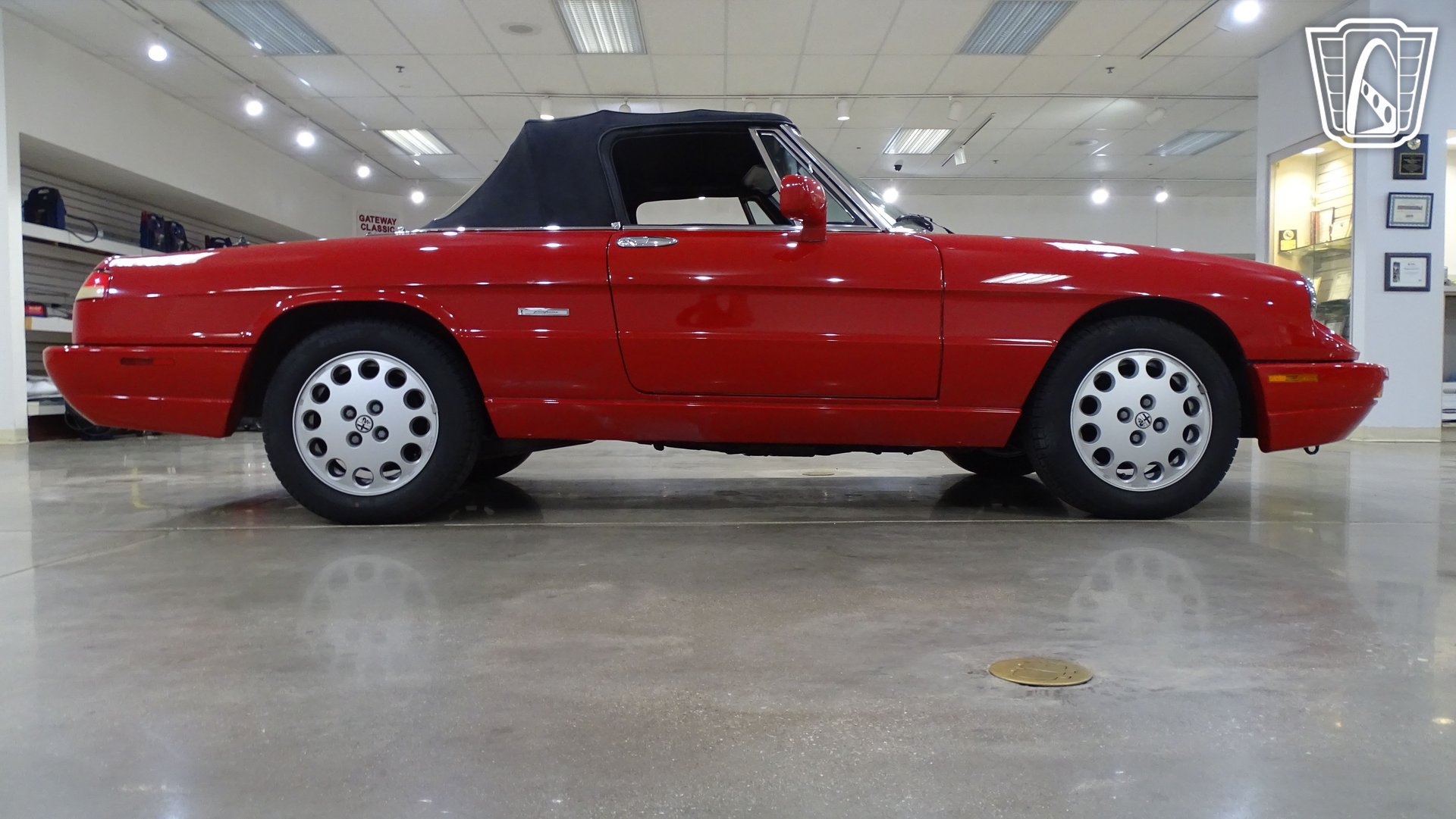 Used 1991 Alfa Romeo Spider Veloce RWD image 19
