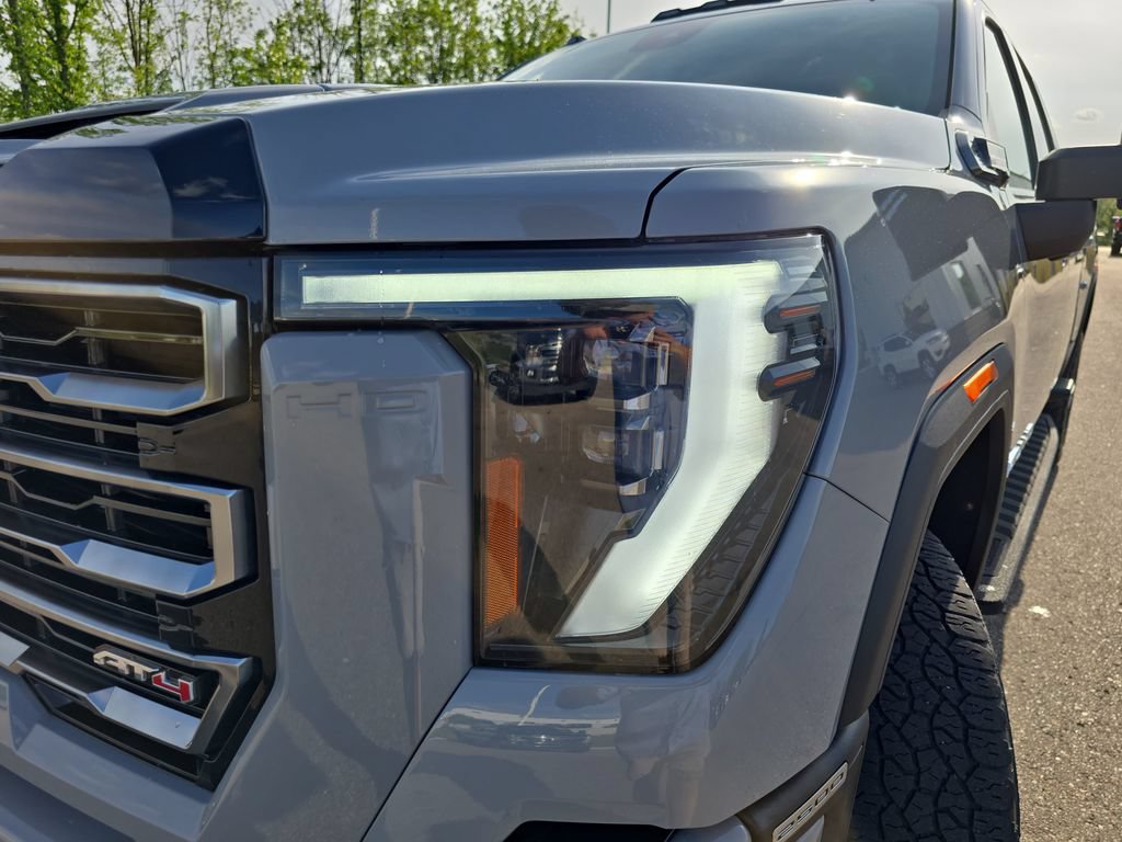 Used 2024 GMC Sierra 2500 AT4 w/ Technology Package AWD/4WD image 35