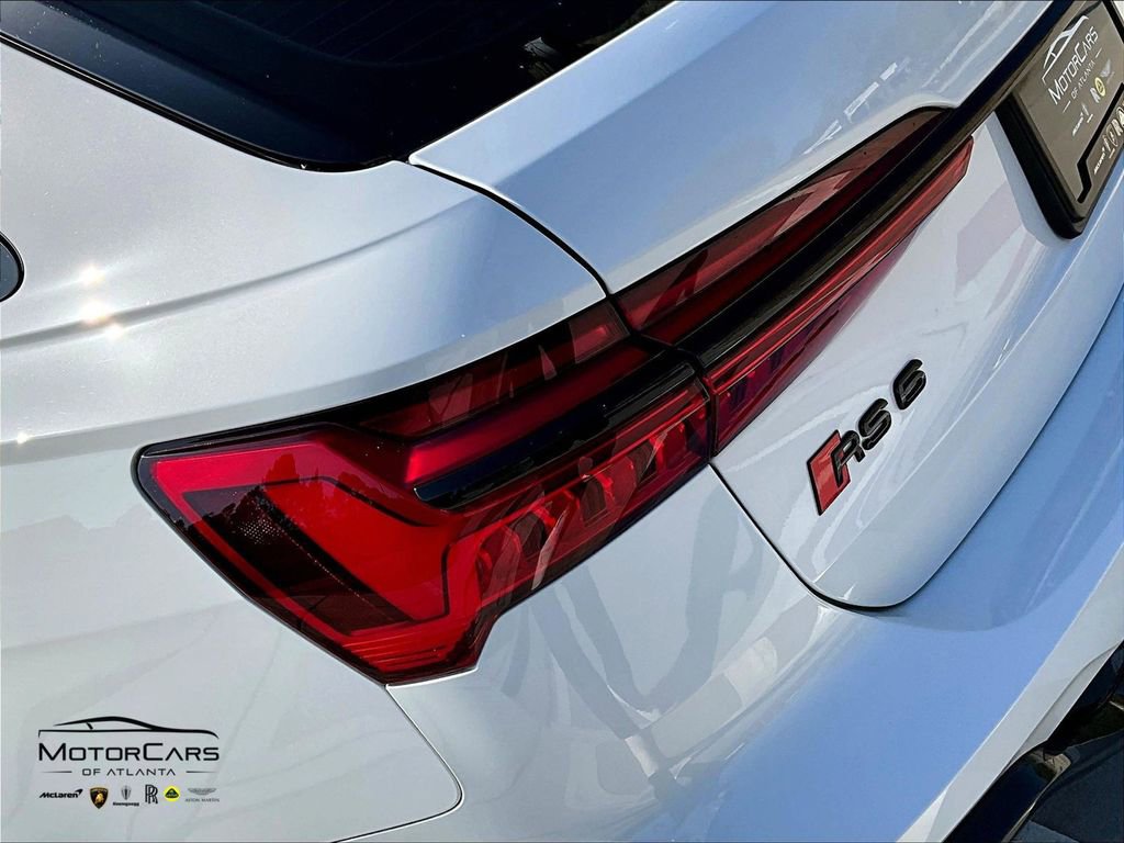 Used 2022 Audi RS 6 image 25
