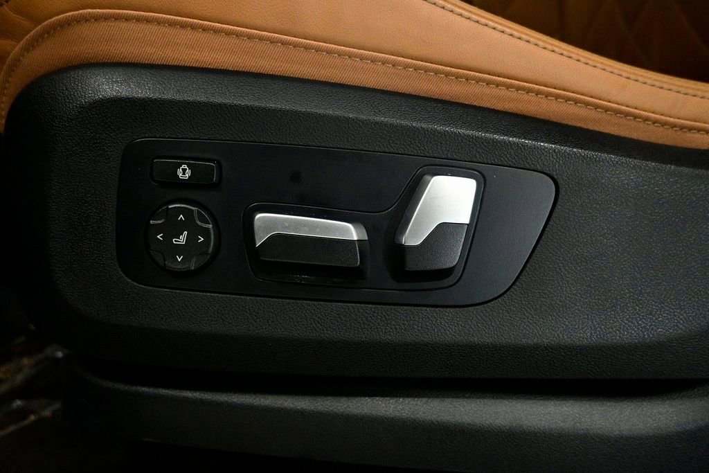 Used 2025 BMW X5 xDrive40i w/ Premium Package image 19