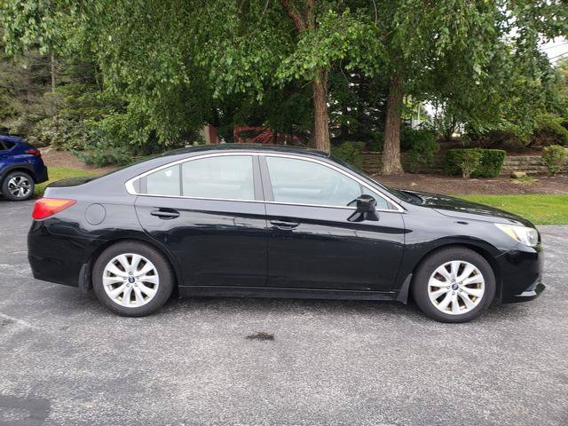 Used 2015 Subaru Legacy 2.5i Premium w/ Popular Package #3 AWD/4WD image 2